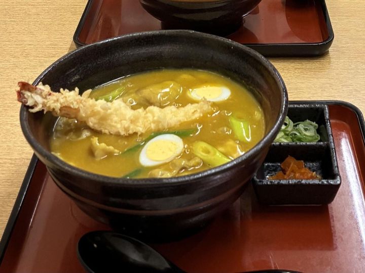 一杯で二度美味しい! 地元で愛され続けるマイルドなカレーうどん