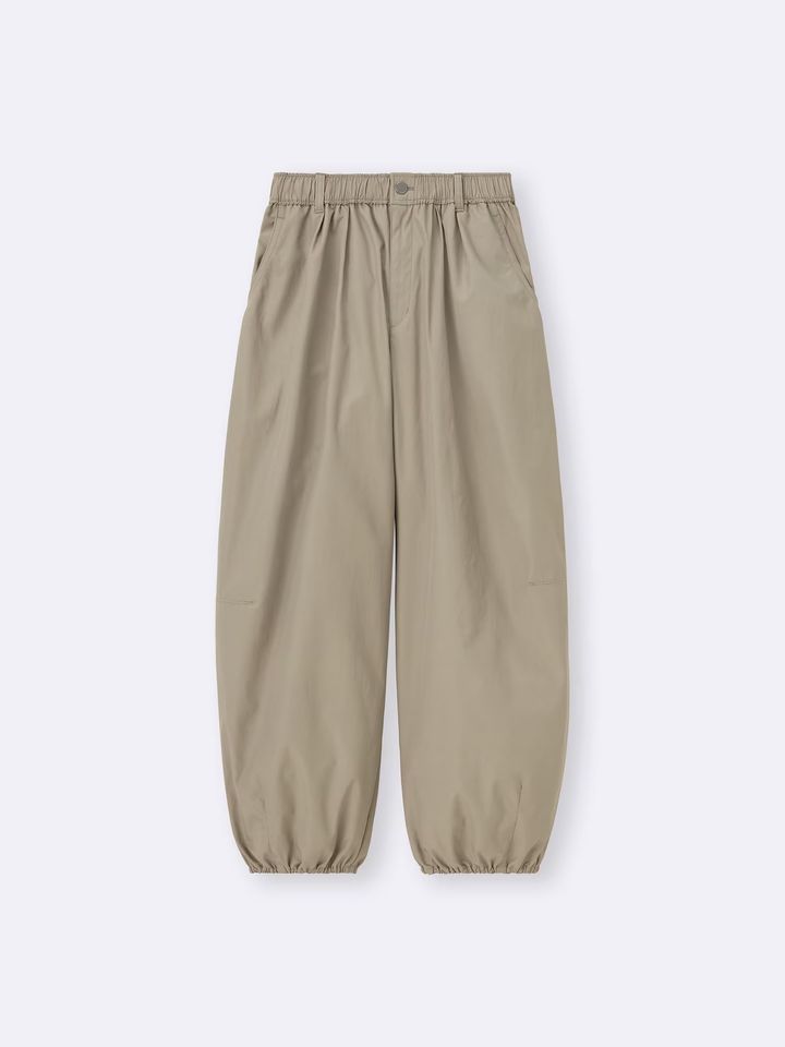 ジーユー バルーンパンツ 2990円（税込）