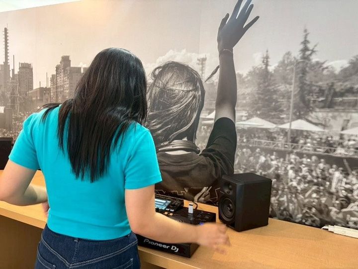 「DJって何してるの？」初心者が公式DJスクールに潜入して分かった“意外な仕事”とは