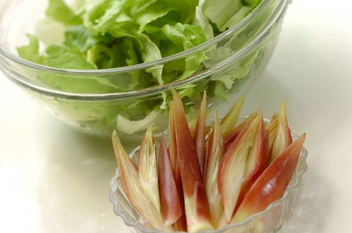 タレが美味しい 豚しゃぶサラダ お肉やわらか by山下 和美さんの下準備1