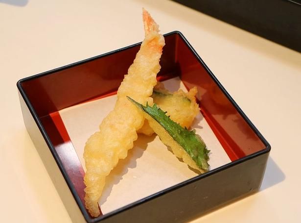 鱧・海老・大葉・南瓜を用意する「天麩羅」