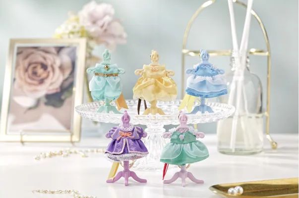 エポック社「ミニコスチャーム -ディズニープリンセス-」