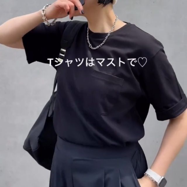 GU「ドライカノコクロスネックT ENGINEERED GARMENTS」