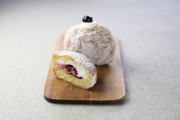 【大阪府大阪市】オフィス街でほっと一息。国産素材の「STANDARD DONUTS」が堺筋本町に3号店をオープン