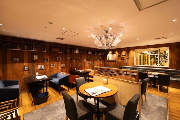 【大阪府大阪市】オールスターダイニングが、「堂島ロール」のモンシェールとコラボ！2商品を限定販売