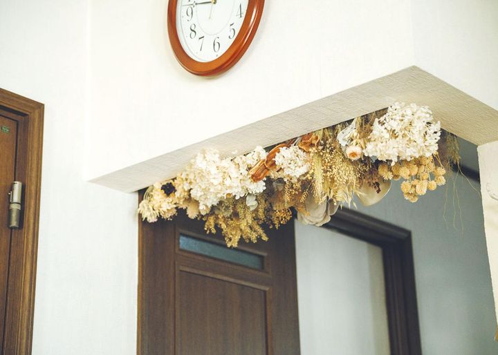 庭の花や河原で摘んだ植物を自身でドライフラワーに。