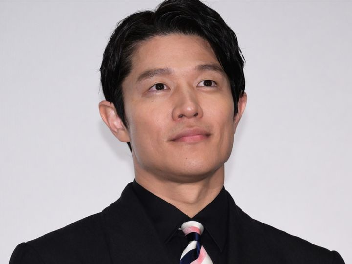 鈴木亮平 クランクイン！ width=