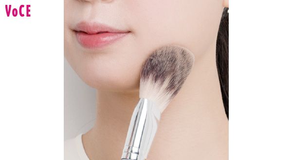色を感じないくらい淡い発色を意識して／フェイスライン