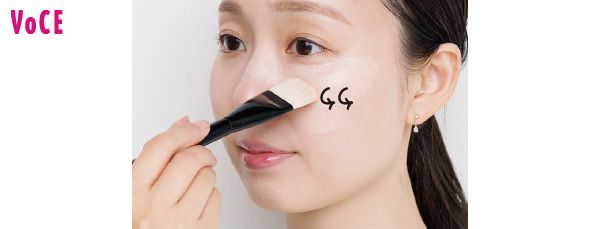 「し」の字塗りで毛穴も消滅