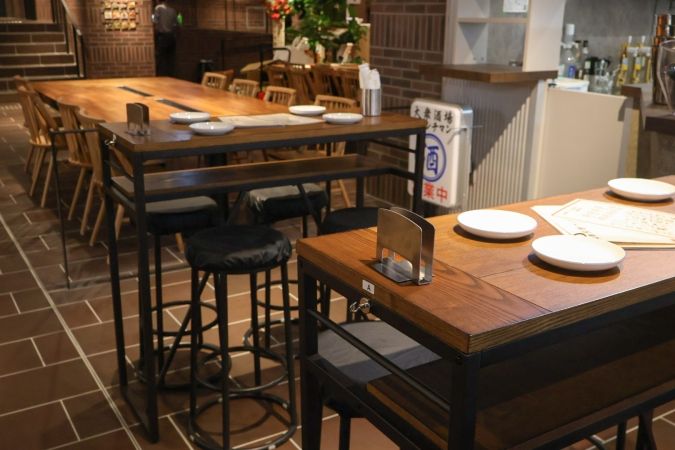 大衆酒場 フレンチマン 天神店 テーブル席