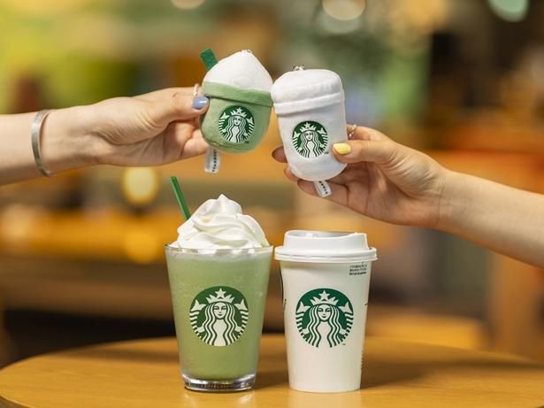 スターバックス初のカプセルトイ。実際のドリンクと並べて撮影するのも楽しそう！