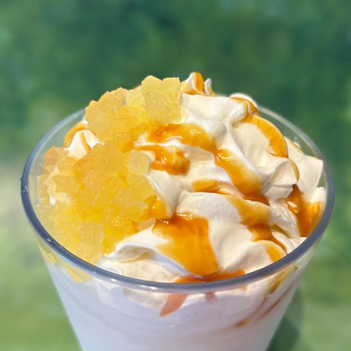 スタバ 青森やだらめぇりんご アーモンドミルクフラペチーノ®