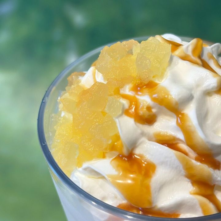 スタバ 青森やだらめぇりんご アーモンドミルクフラペチーノ®