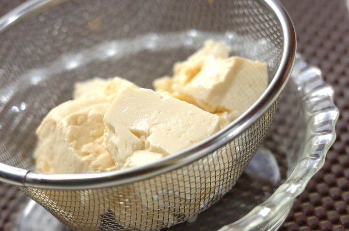 オクラとくずし豆腐のみそ汁の下準備2