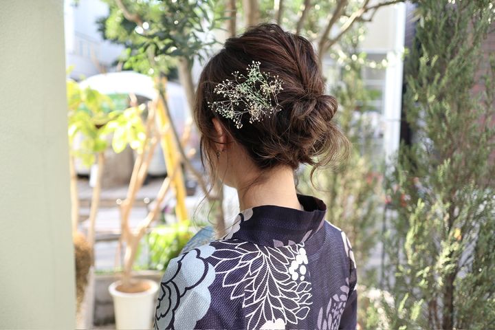 浴衣姿の女性