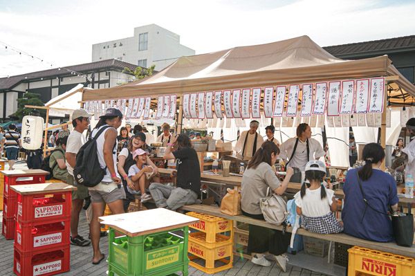 【栃木県那須塩原市】地域に根差す食と音楽の祭典・黒磯日用夜市開催！約40店と多彩なアーティストが集結