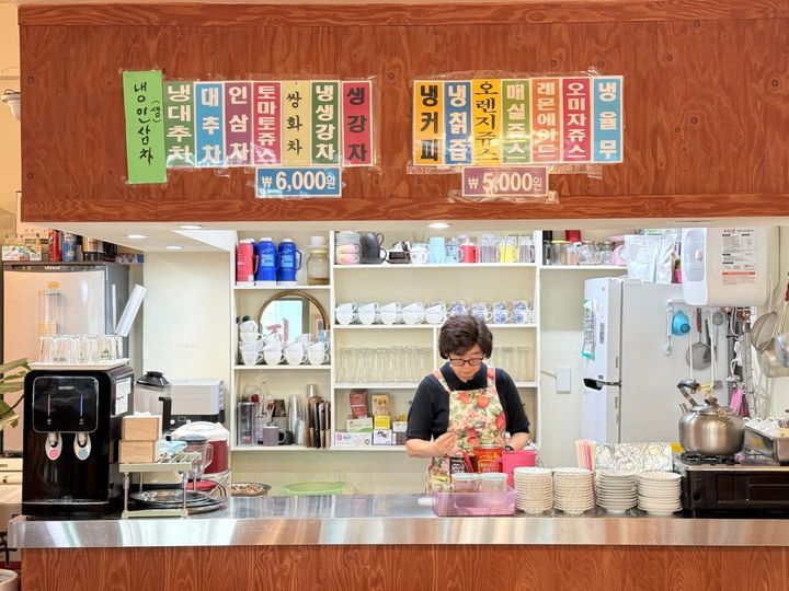 店を手掛ける店主