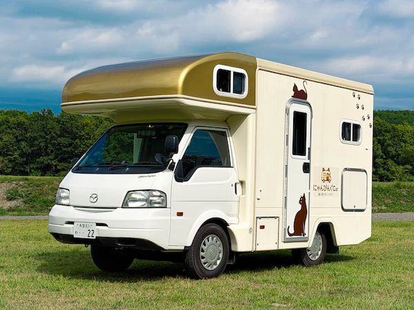 猫専用レンタルキャンピングカー「にゃんぴんぐCar」登場。猫と出かける新しい選択肢
