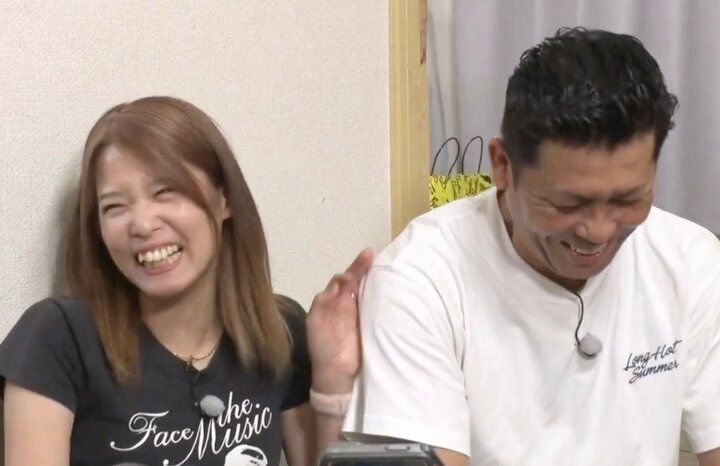 【写真・画像】15歳で「27歳男性」と交際1ヶ月で妊娠…4人出産した12歳差夫妻の“家族計画”に「計画しろよ！」小森純がツッコミも「またお子さんできそう」ラブラブっぷりに絶賛の声 1枚目