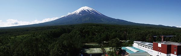 【山梨県富士河口湖町】フジプレミアムリゾート、愛犬と楽しむ夏季プログラム実施！BBQにヨガなど