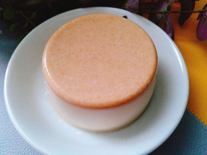 自然に2層になってくれる。保存容器で作るきな粉プリン