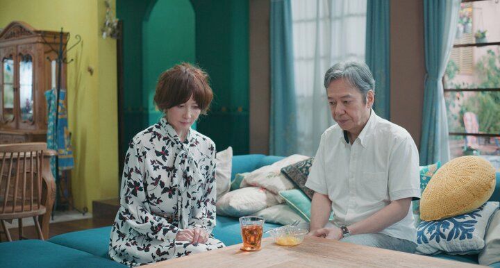 【写真・画像】“四股報道”の大御所俳優が夫婦で釈明ライブ配信 まさかの“事実”に世間から「脳が追いつかん」「好感度上がりました」「尊い」の反響 『バカンスの法則』第5話 2枚目