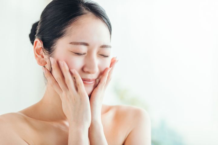 【品切れ続出】松山油脂『アミノ酸浸透水』がSNSで大バズり中！1,320円で8種類のアミノ酸配合、コスパの良さも人気