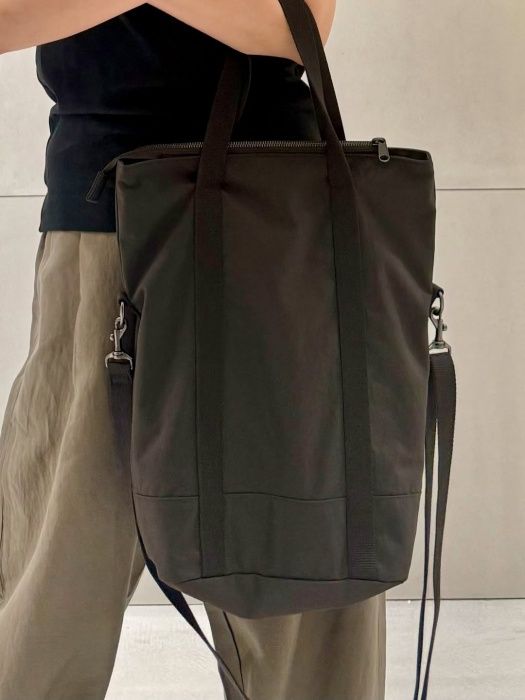 無印良品「撥水2WAYバッグ」