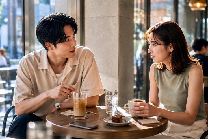 「この前の話なんだけどさ…」男性が会話の続きをしようとするのは本命サイン