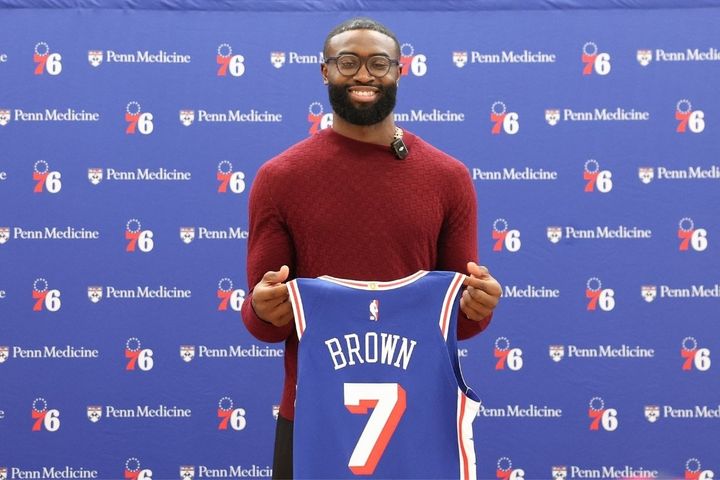 76ersに移籍したジェイレン・ブラウン（C）ロイター