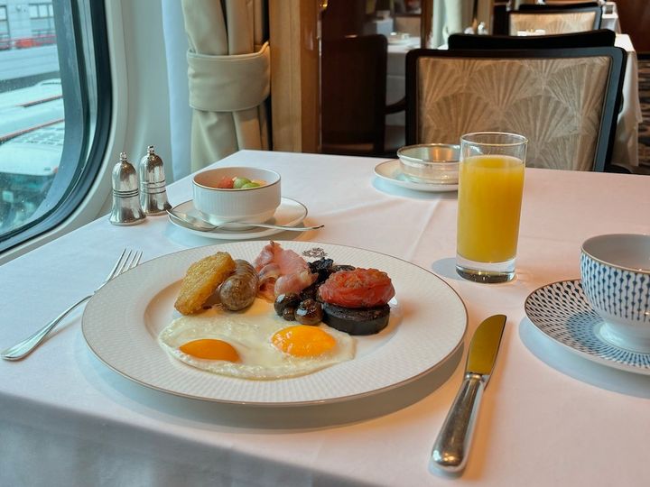 初めてのクルーズ旅行、「船内で過ごす一日」はどんなスケジュール？イギリスのクルーズ船「クイーン・エリザベス」でレポート