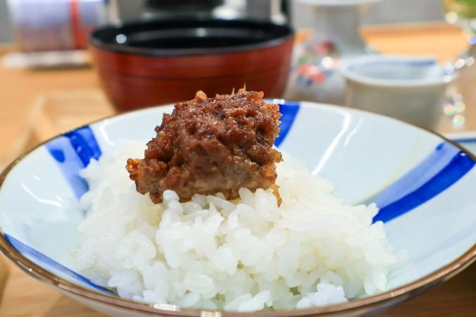 赤坂明徳 ご飯に乗せて