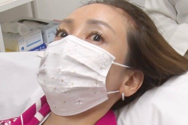 【写真・画像】「1回5万5000円を12回」一世を風靡した超人気タレント、衝撃の治療内容を告白「私実は…」 1枚目