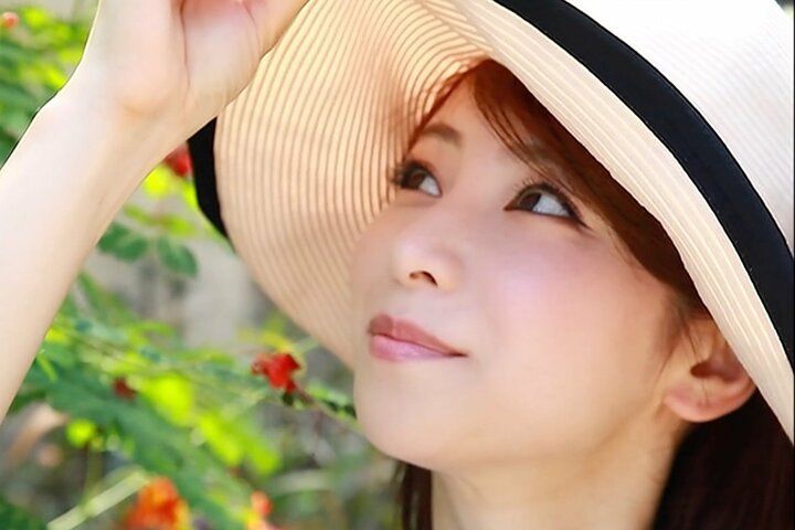 【写真・画像】元祖”美魔女”モデル、57歳になった現在の美しすぎる姿にMEGUMIら騒然「やっぱすごい」「シワとか毛穴が全く見えない…」 1枚目