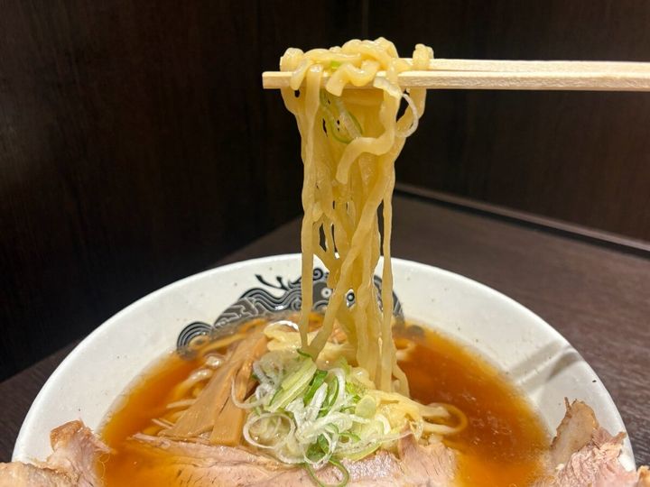 食堂はせ川 大判チャーシュー醤油らーめん