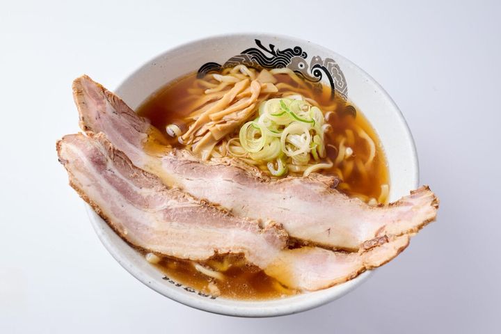 食堂はせ川 大判チャーシュー醤油らーめん