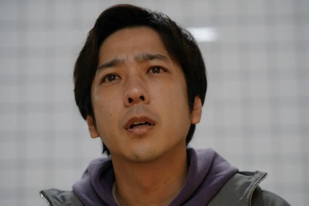 主人公は二宮和也演じる“迷う男” [c] 2025映画「８番出口」製作委員会