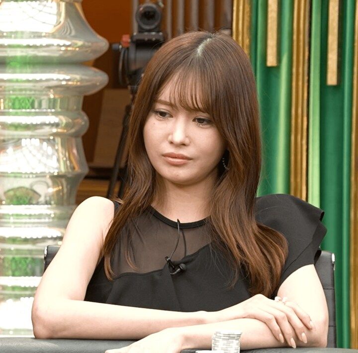 【映像】「たまらんです」美人すぎるポーカー女王の“クールな視線”