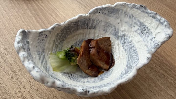 牛タンのラグーと季節野菜
