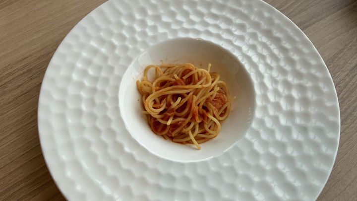 蟹と若松和炭トマトのスパゲッティ
