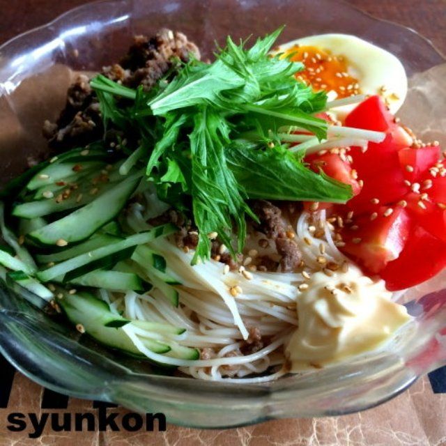 「肉みそマヨのせぶっかけそうめん」レシピ