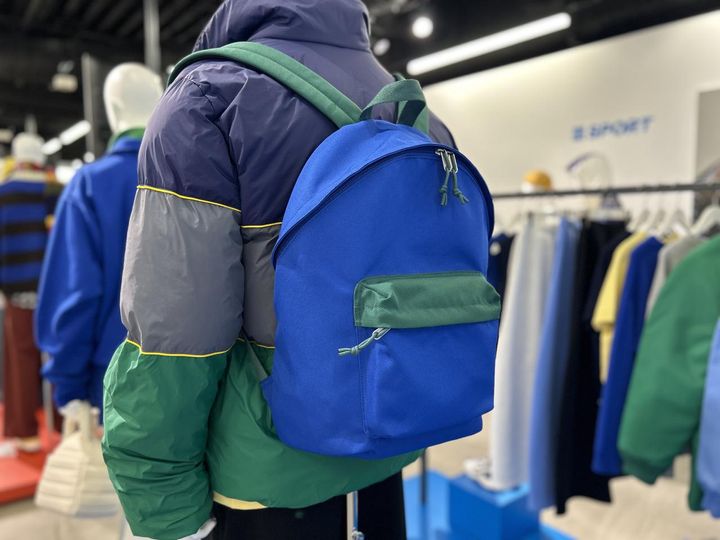 画像: 【GU】バックパック ST ¥3,990 www.gu-global.com