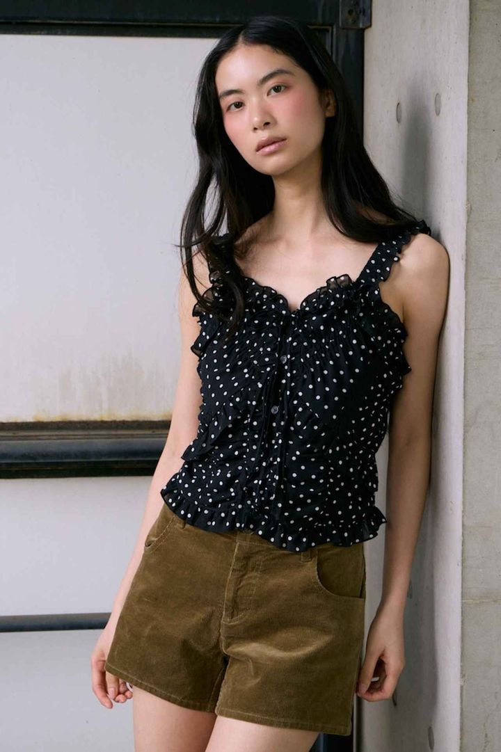 画像: 【LIMITED ITEM】SHEER SQUEEZE CAMI トップス（マルチ）￥9,900（スライ） 出典：スライ