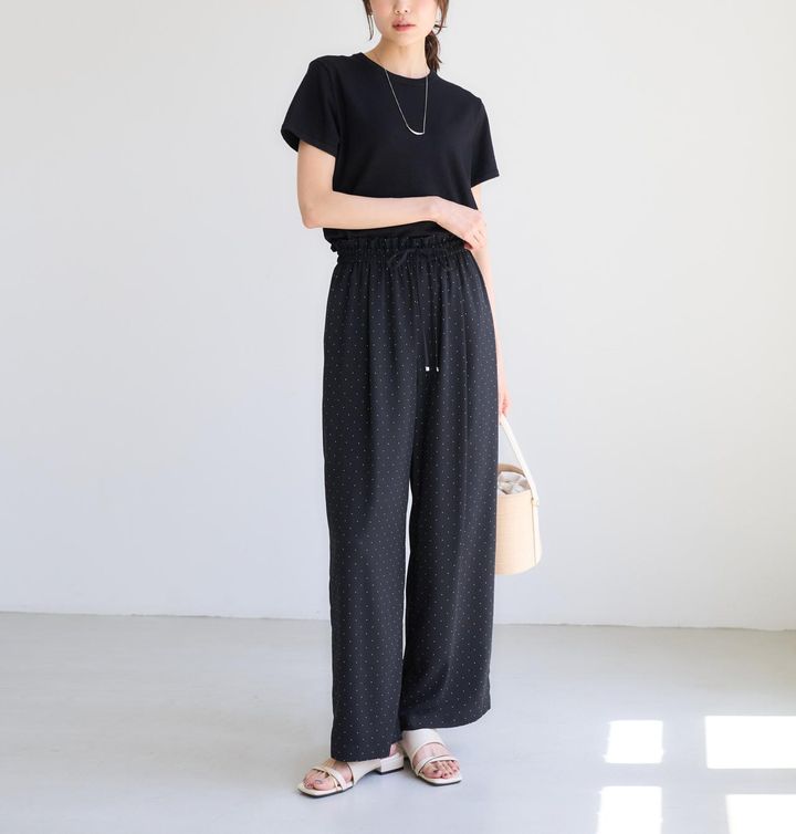 画像: 【ちゃんと+かわいい保証】ジョグイージーワイドパンツ（ネイビー）¥5,489（ロペピクニック） 出典：ロペピクニック