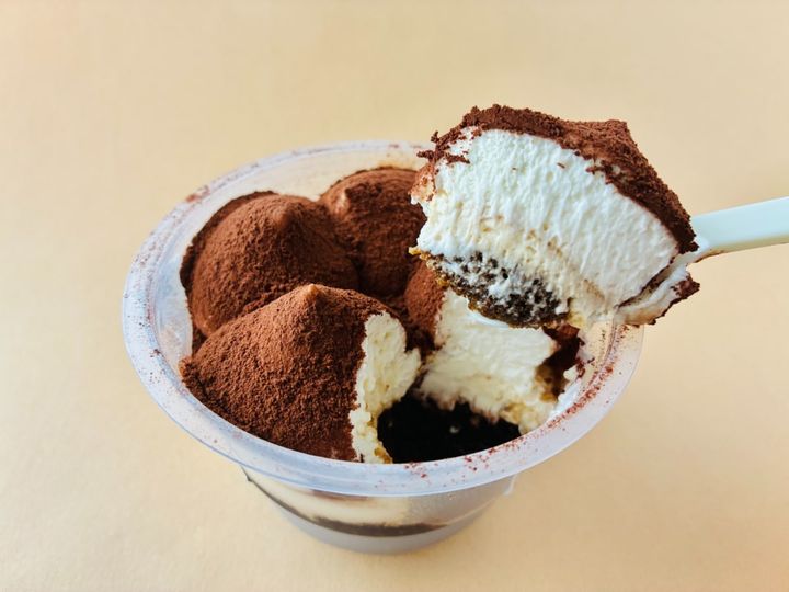 「濃厚なのがGOOD！」「甘すぎずほろ苦！」【ローソン】ミラノ風ティラミス