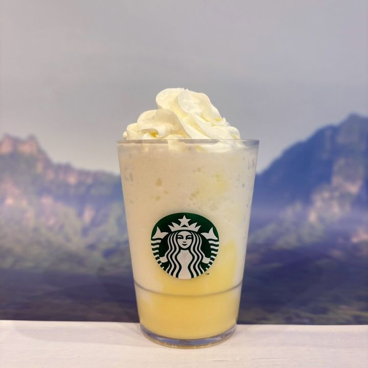スタバ 群馬 やっぱし妙義山なんさ パイン ヨーグルト フラペチーノ®