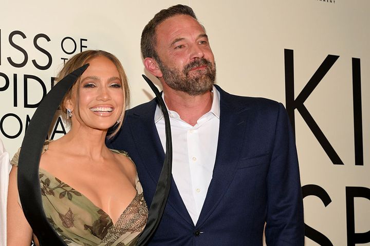 NEW YORK, NEW YORK - OCTOBER 06: (L-R) Jennifer Lopez and Ben Affleck attend the 