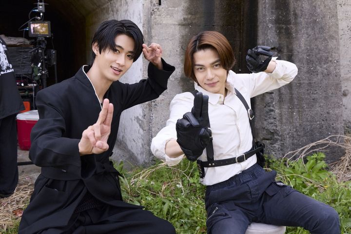 映画『仮面ライダーゼッツ さよならのミッション』オフショット 映画「ゼッツ・ギャバン インフィニティ」製作委員会 （C）石森プロ・テレビ朝日・ADK EM・東映 （C）テレビ朝日・東映AG・東映 width=