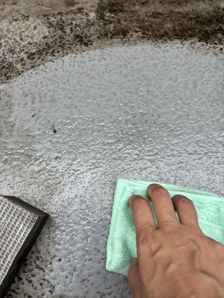 画像4: ベランダの黒ずみ汚れを掃除してみた！