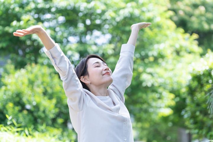 50・60代の「頑張りすぎ」を手放すコツは？ 精神科医Tomy先生が教える“ほどほど力”と優先順位のつけ方